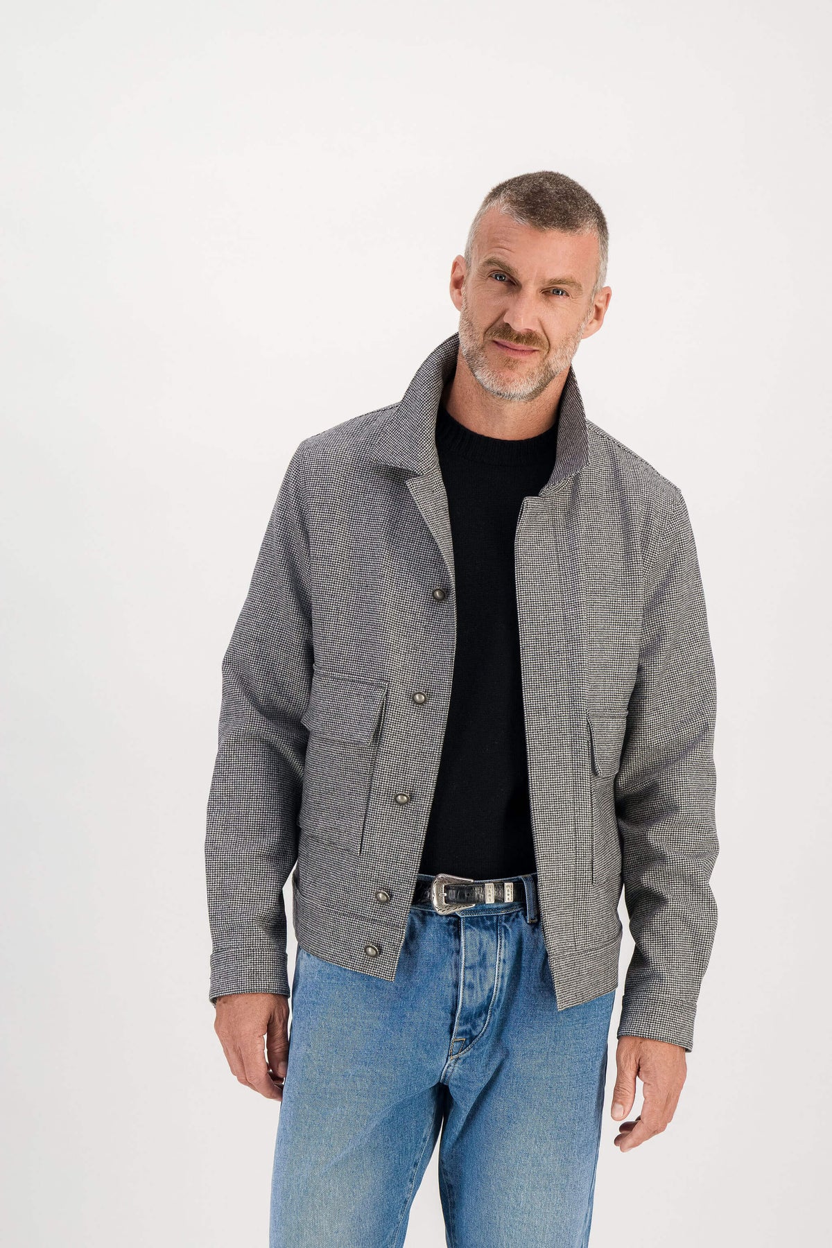 Houndstooth merino wool jacket worn open, model 186 cm size M — Ace Denim Paris