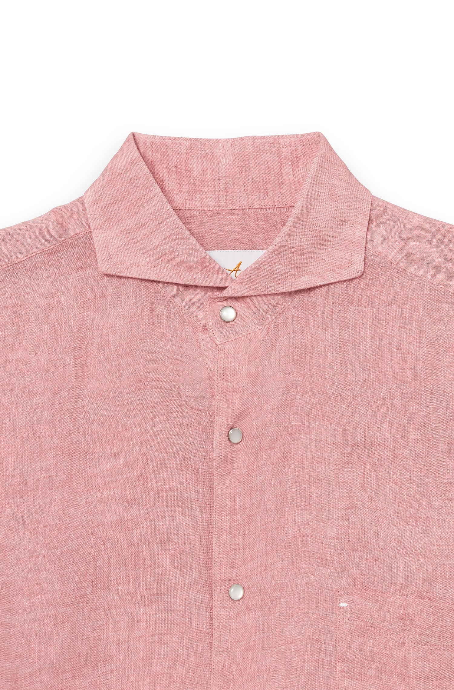 Détail du col chemise et boutons pression signature, coloris rose — AD 73 Ace Denim Paris