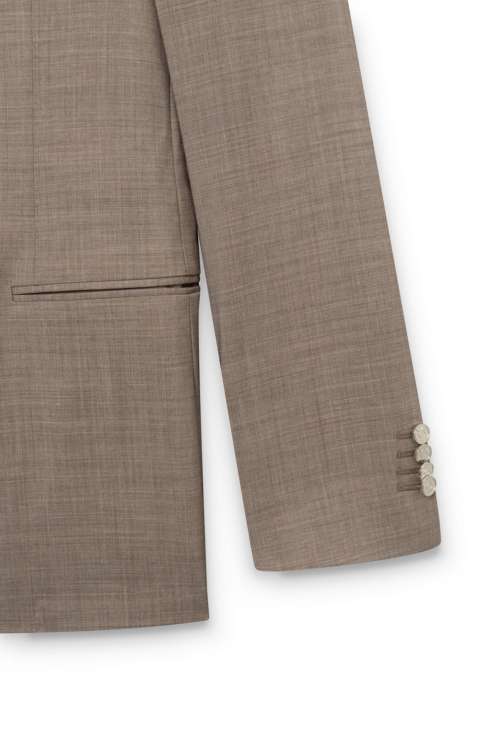 Détail de la manche du blazer croisé homme  en laine froide Tollegno coloris beige.