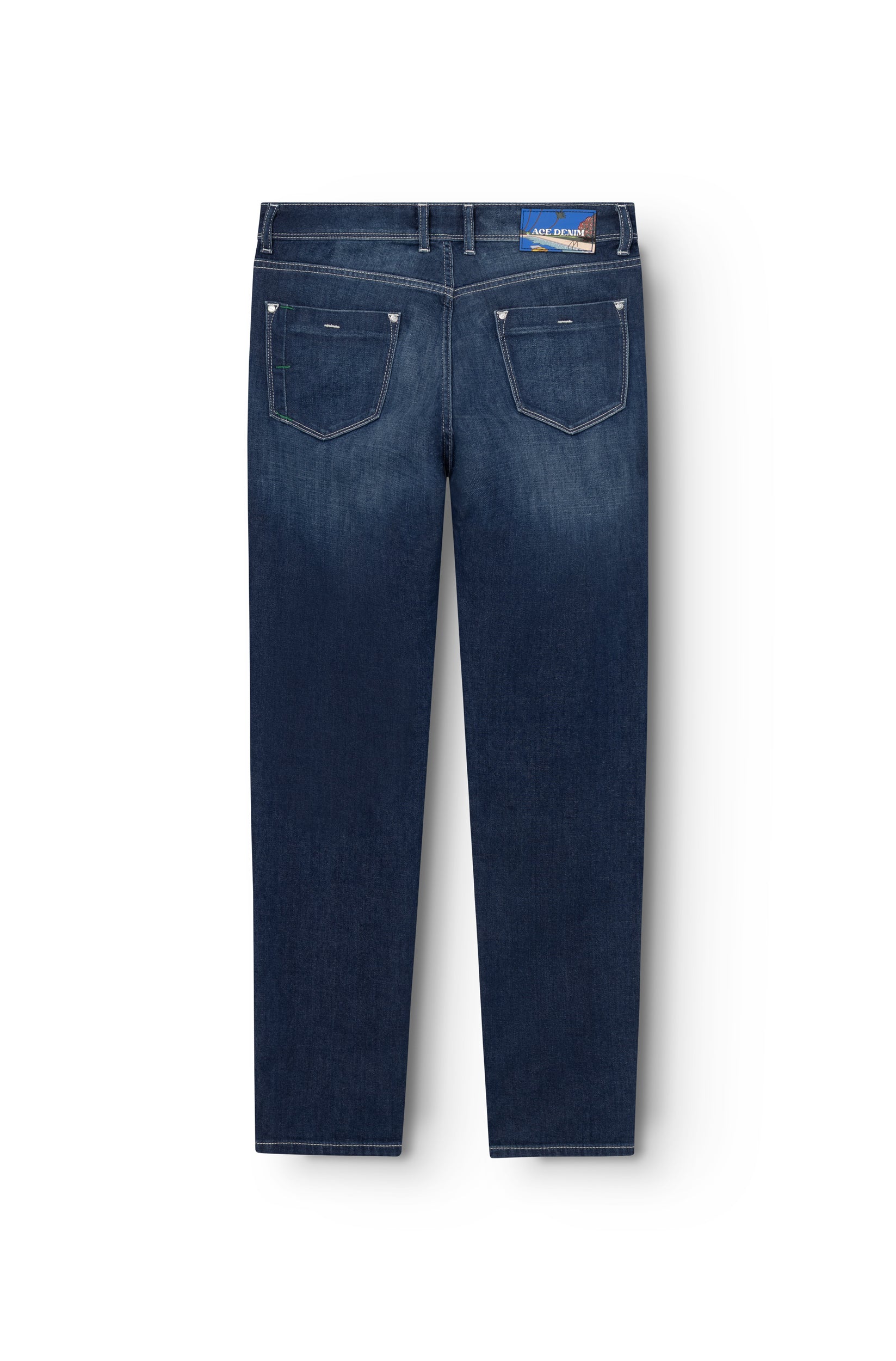 Vue arrière du jean relaxed dark stone avec patch brodé signature — AD 33 Ace Denim Paris