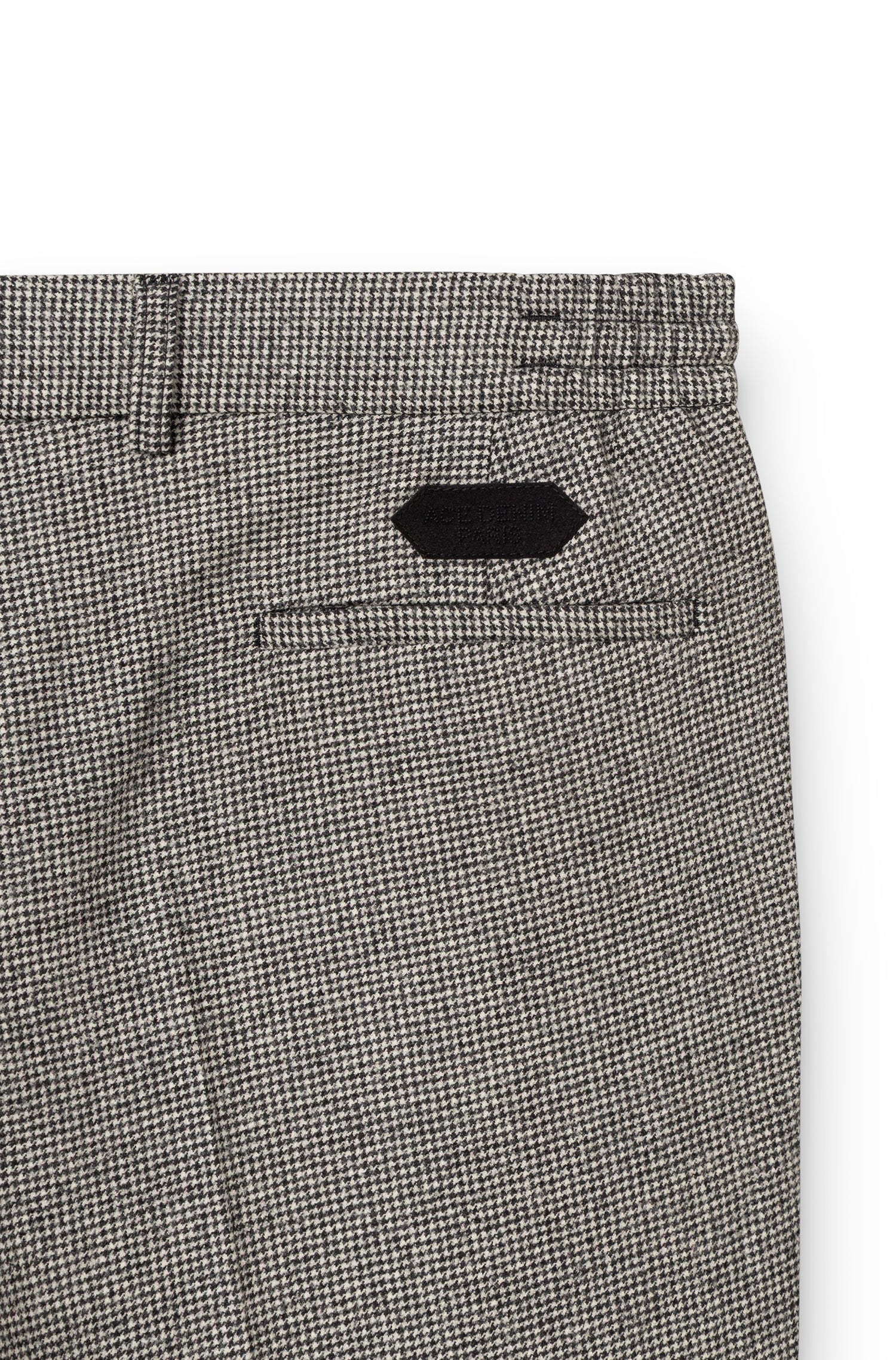 AD 47 - Straight-Leg Pleated Trousers in White Houndstooth Merino Wool