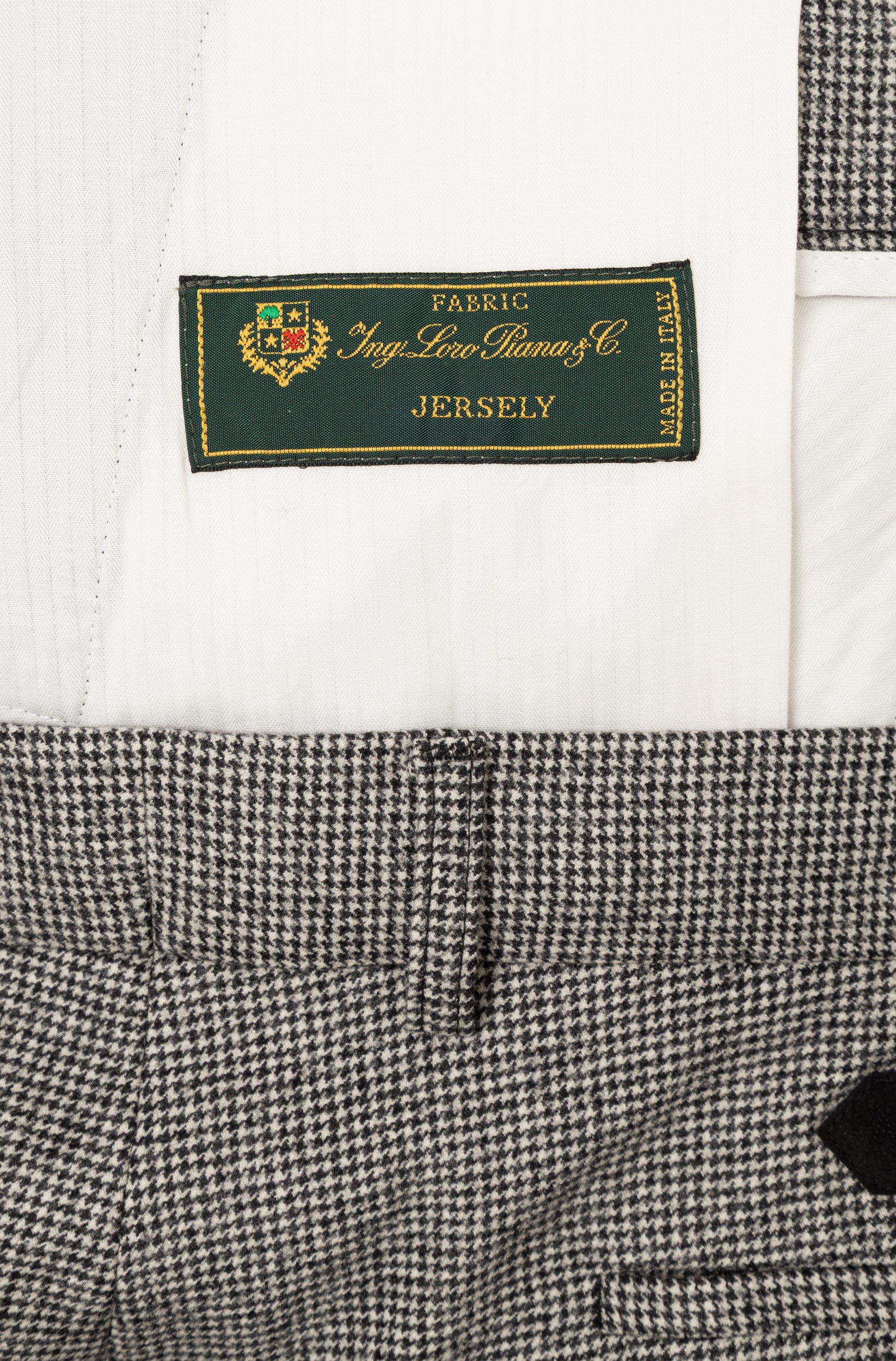 AD 47 - Straight-Leg Pleated Trousers in White Houndstooth Merino Wool
