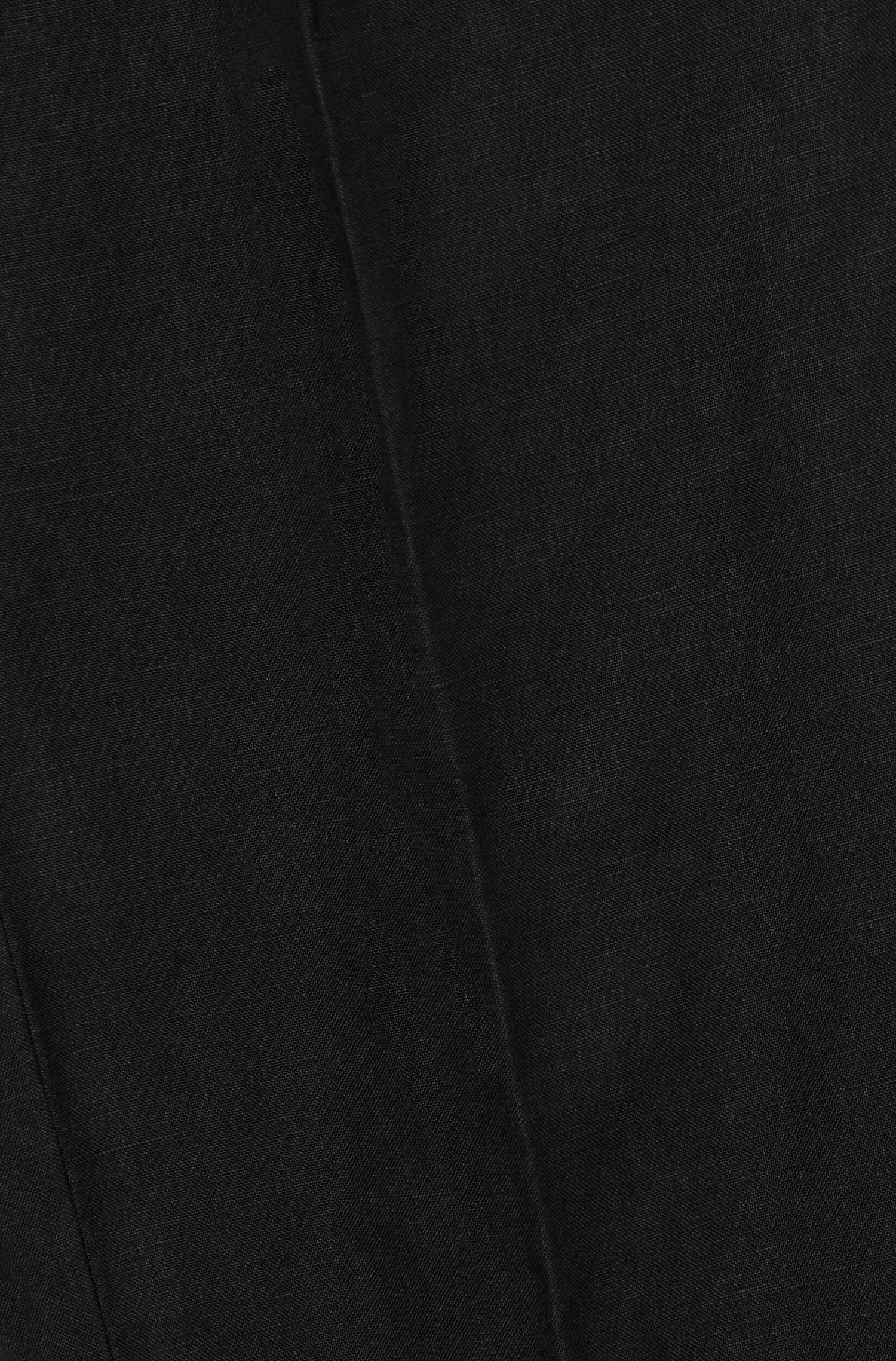 Zoom sur le tissu en lin noir