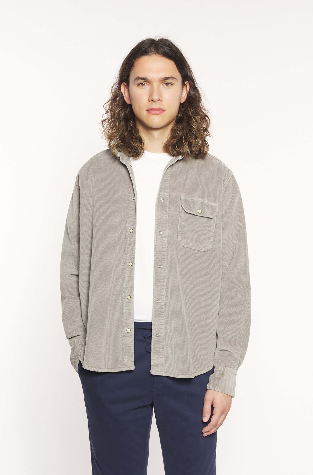 AD 89 - Overshirt aus Samt Aschgrau